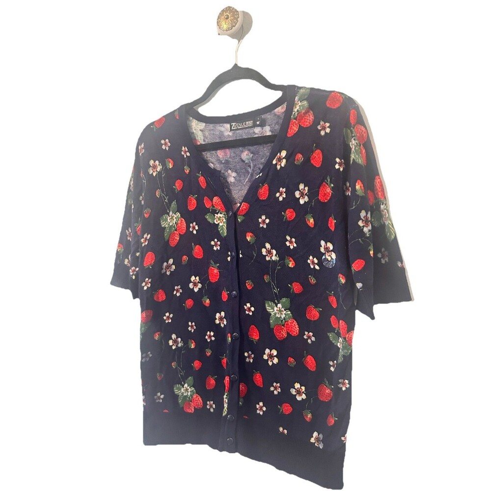 NY & Co Strawberry Cottagecore Chelsea Cardigan Sweater Short Set Large / 14